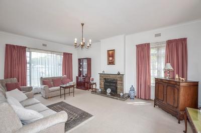 House For Sale in Hoheizen, Bellville