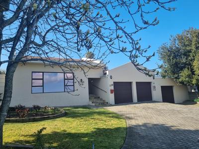 House For Sale in Kenridge Heights, Durbanville