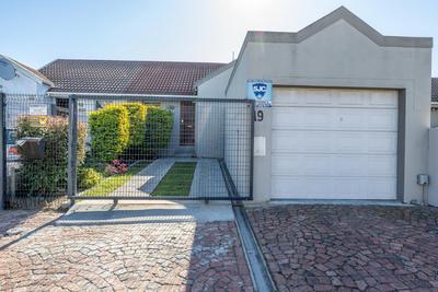 Cluster House For Sale in Vredekloof East, Brackenfell